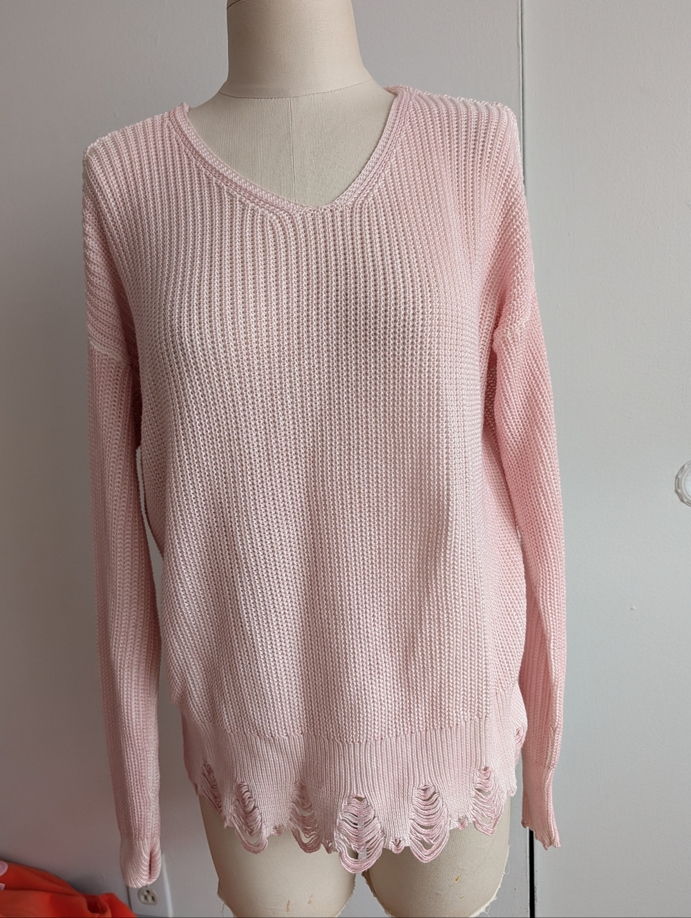CHARLIE B Pale Pink V-Neck Knit Sweater